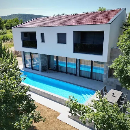 Villa Lapidea